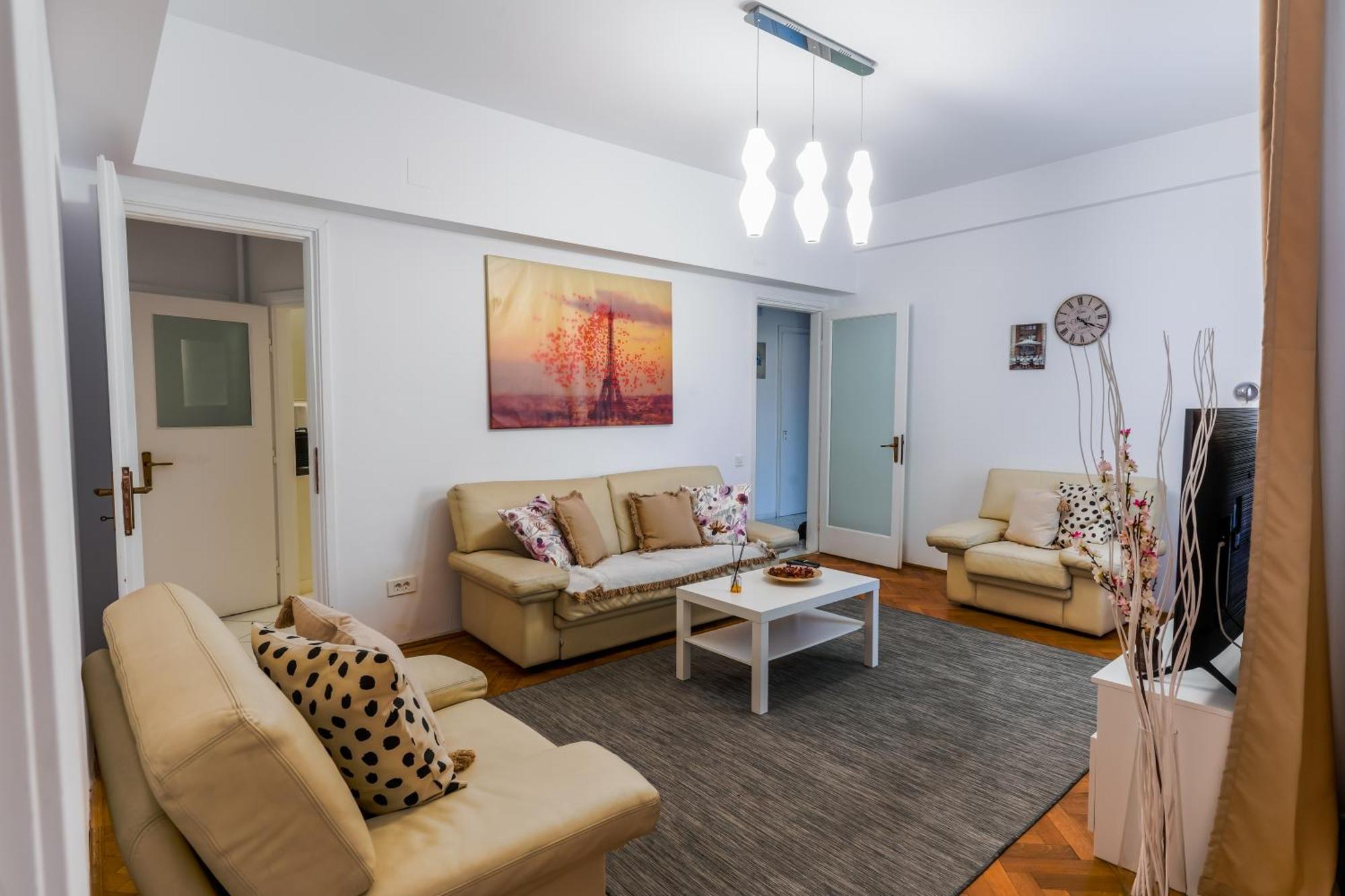 Ultracentral Golden Gatehouse 3 Bdrm Bucharest Luaran gambar